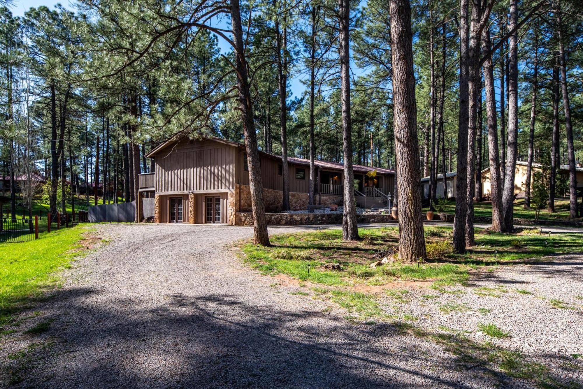 Rustic Pines Retreat Villa Ruidoso Habitación foto